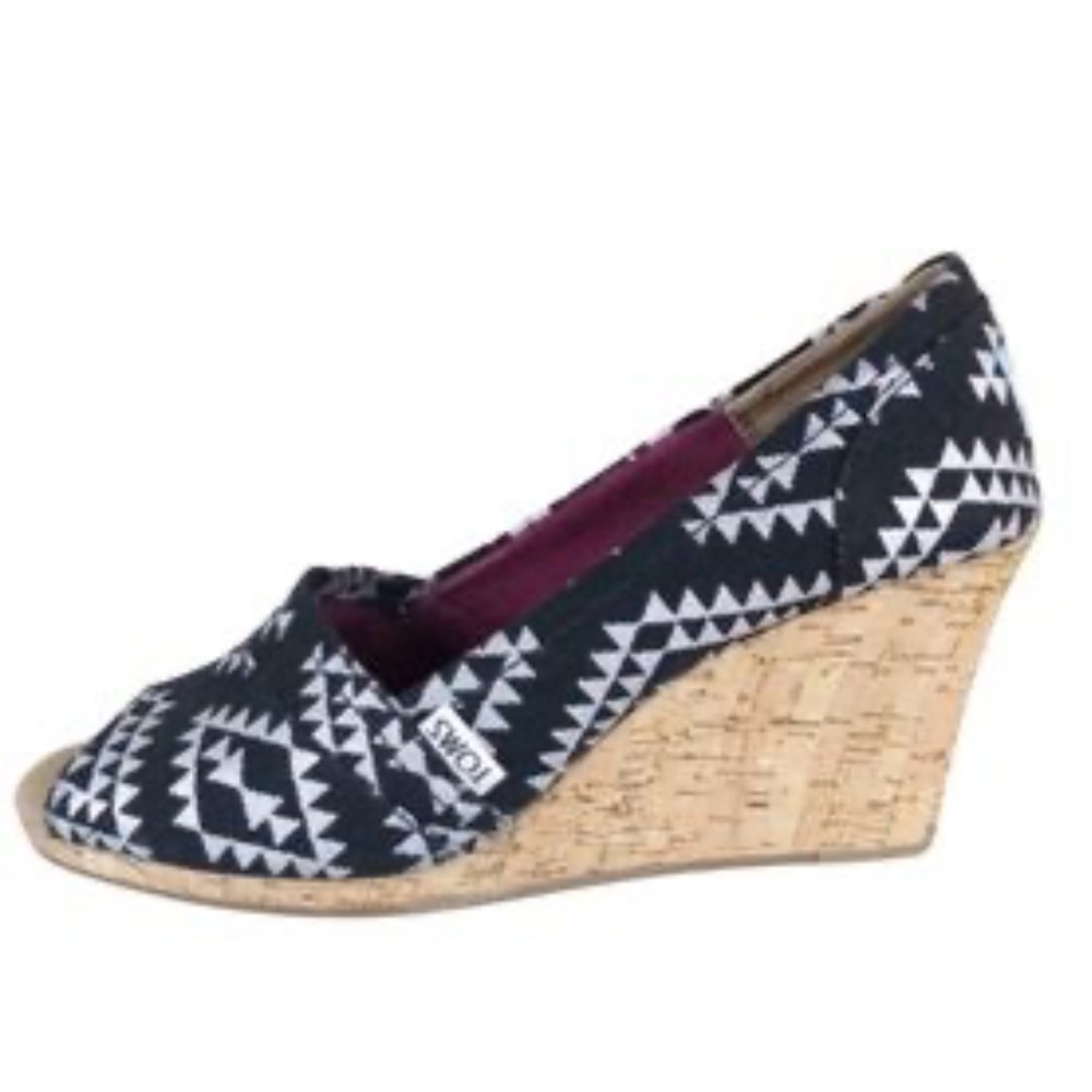 TOMS Geometric Wedges